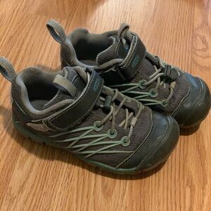 Keen sneakers for kids Size 11